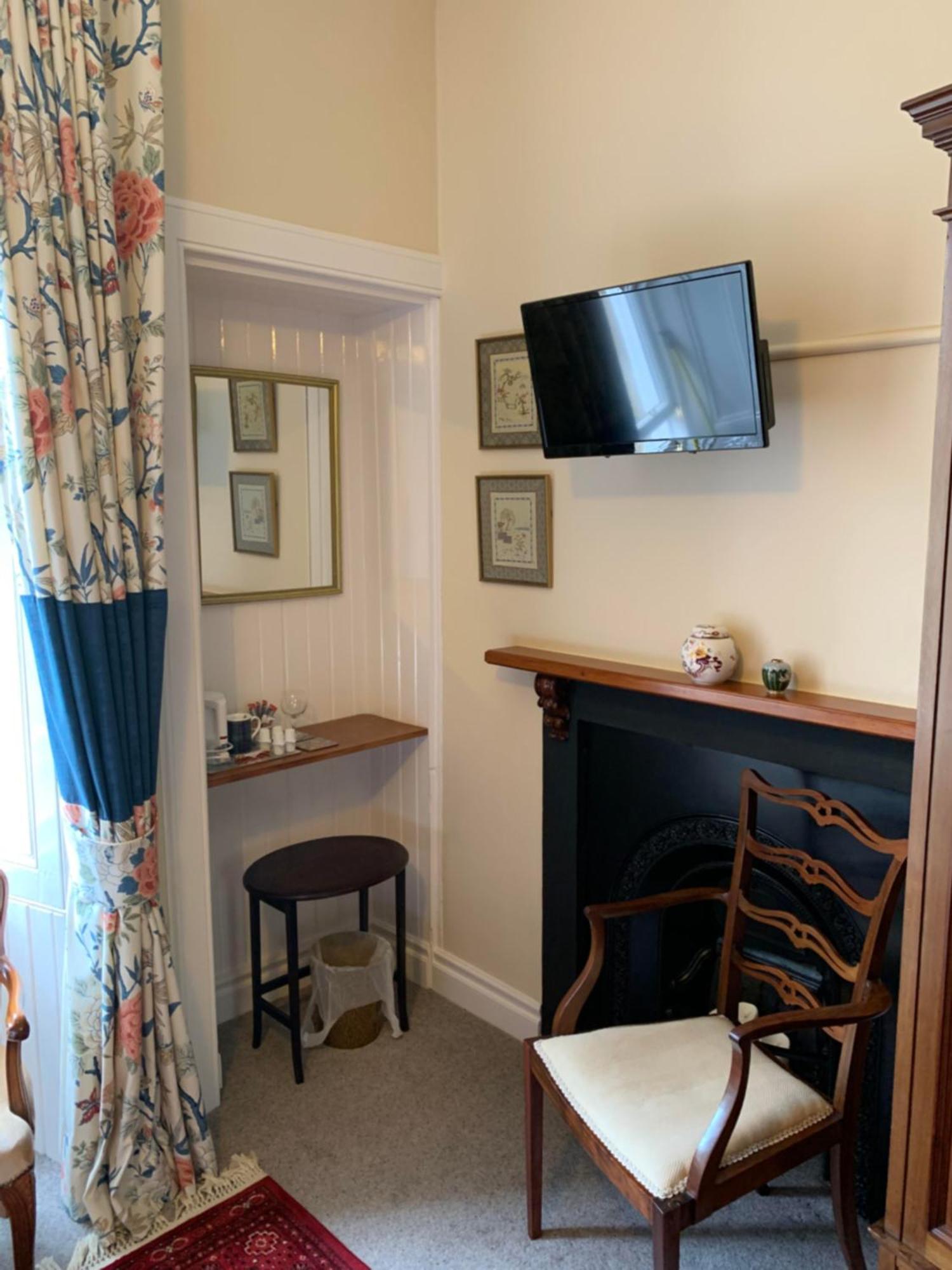 Leven House Bed And Breakfast 克里夫 外观 照片